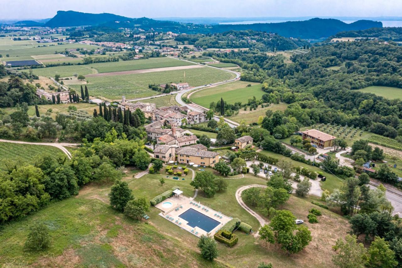 Resort Locanda San Verolo Boutique Hotel Костермано Экстерьер фото