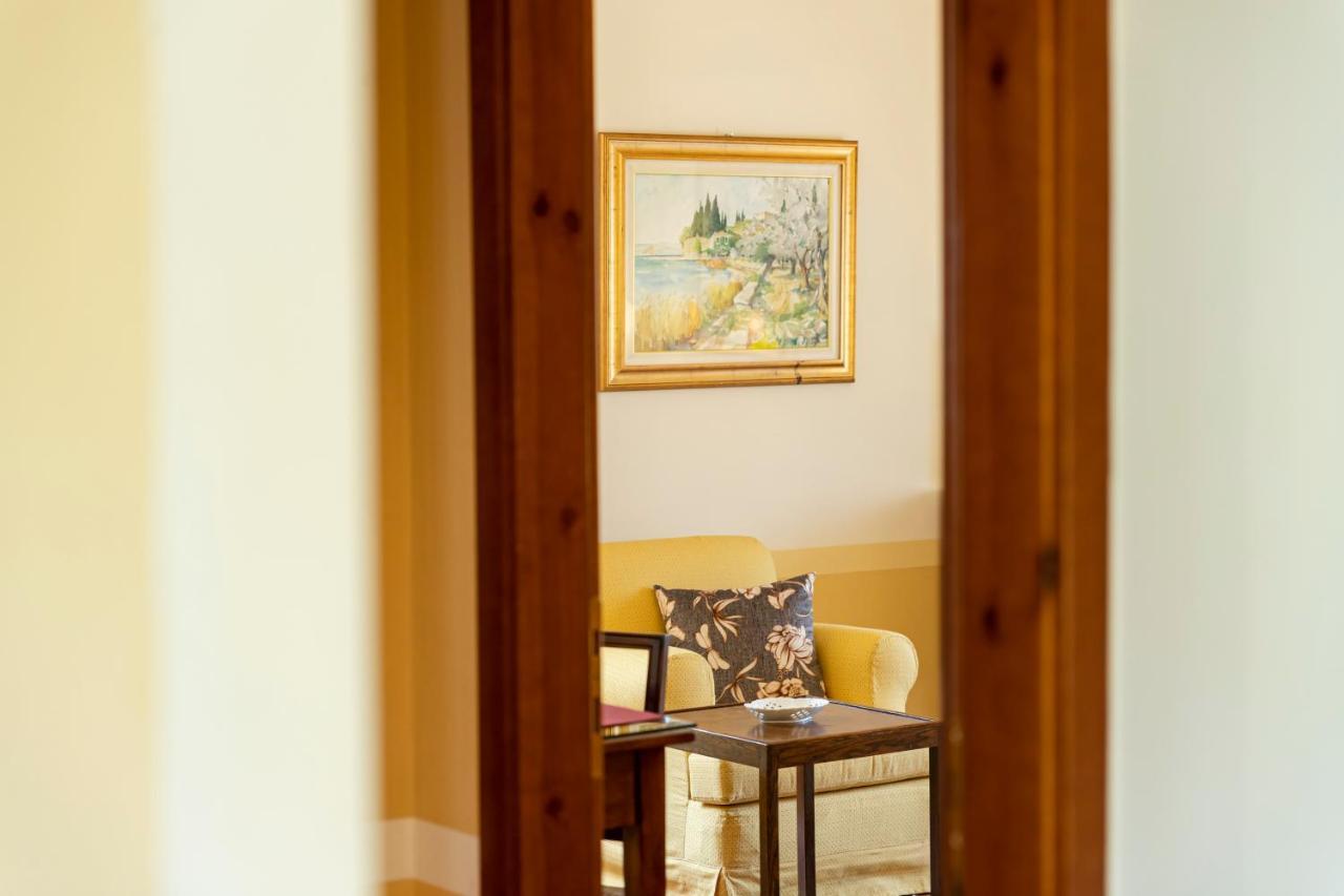 Resort Locanda San Verolo Boutique Hotel Костермано Экстерьер фото