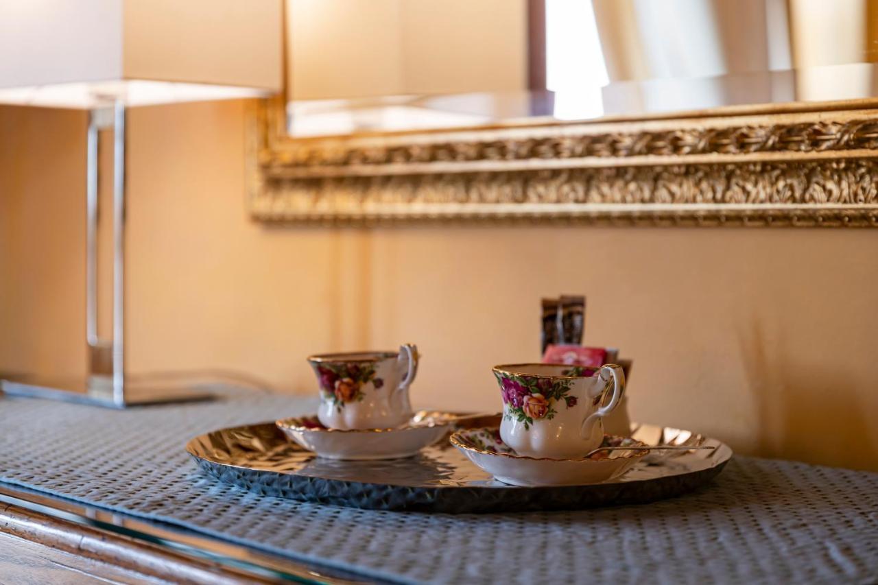 Resort Locanda San Verolo Boutique Hotel Костермано Экстерьер фото