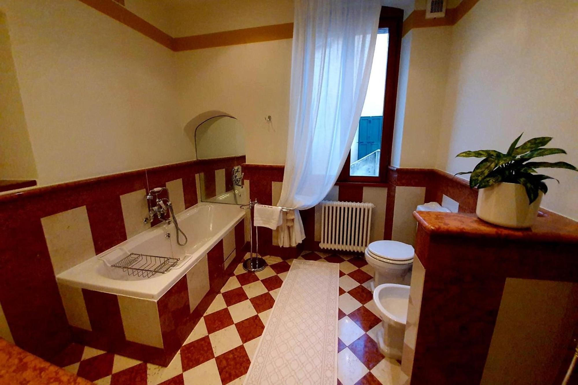 Resort Locanda San Verolo Boutique Hotel Костермано Экстерьер фото