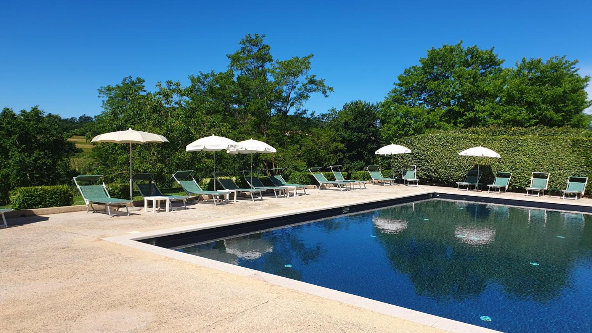 Resort Locanda San Verolo Boutique Hotel Костермано Экстерьер фото